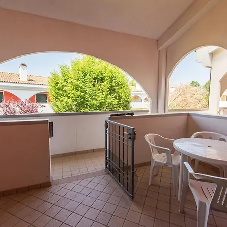 Villaggio Leopardi 公寓 比比翁